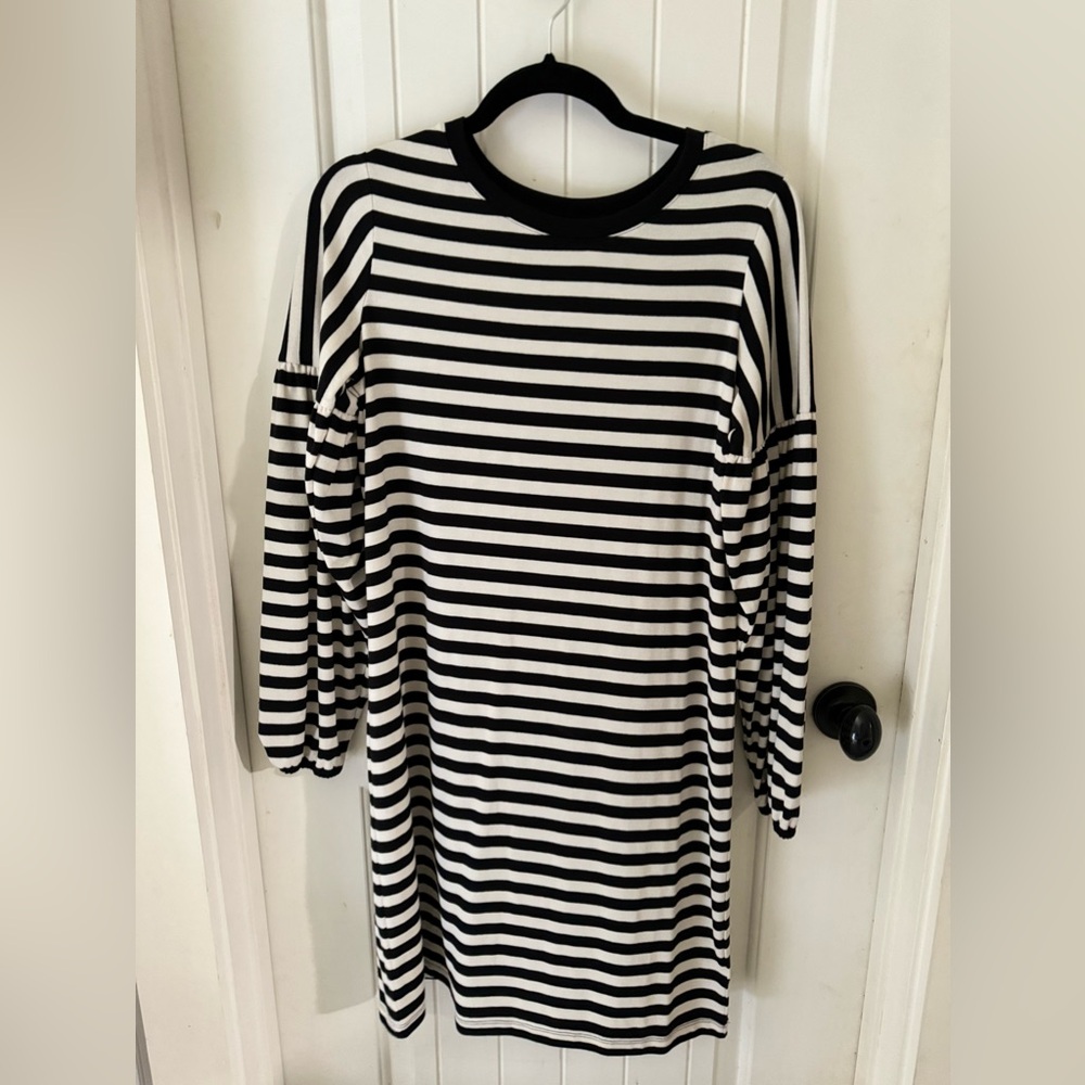 GAP NWT Softspun Dress